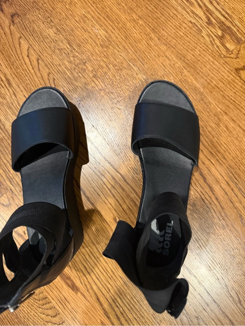 Sorel Women's Black Platform Ankle-Strap Sandal Size 8.5 Worn once